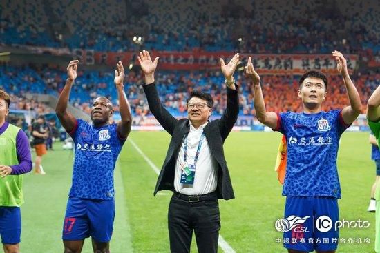 jk情趣女仆白丝下面被揉