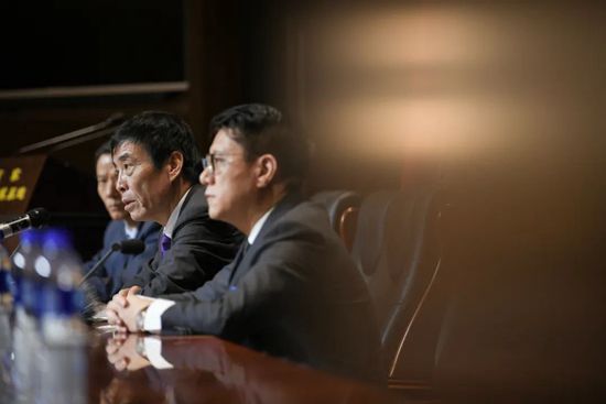 激情校园小说